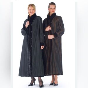 Gallery Women’s Long Black Faux Fur Lined Coat – Size M